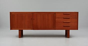 SIDEBOARD, "Domi Monté", Nils Jonsson för Troeds, Sverige,  omkring 1900-talets mitt.