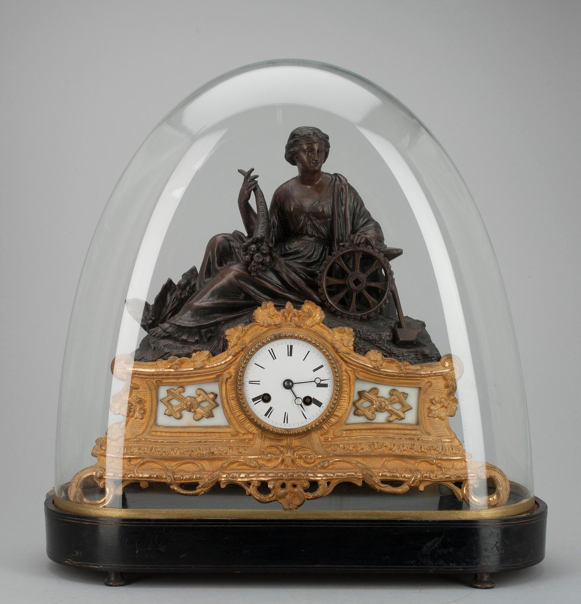 BORDSKLOCKA, brons, nyrokoko, 1800-talets senare hälft.