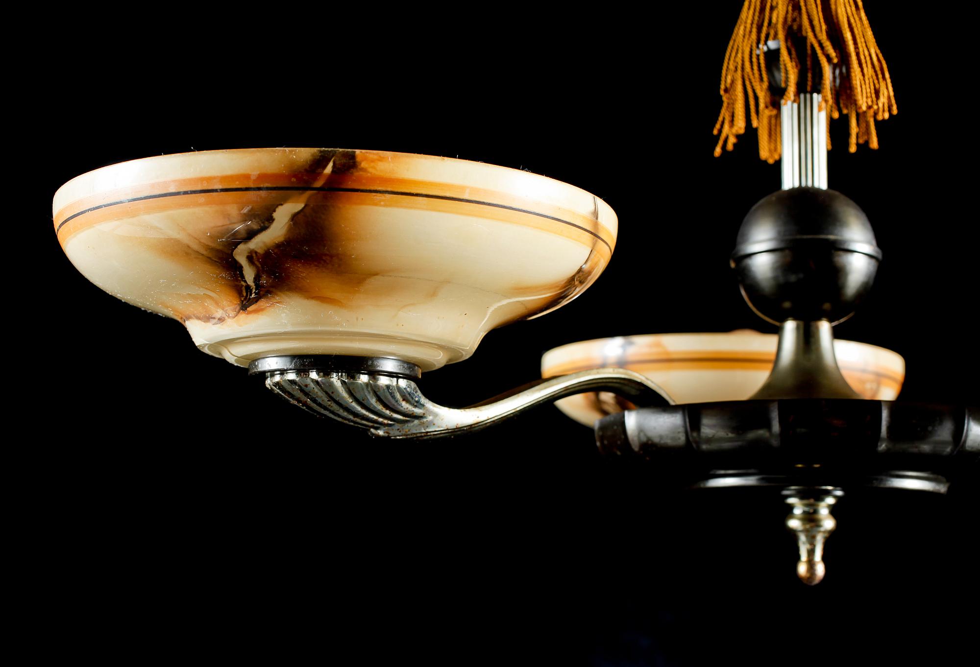TAKLAMPA, 1920/30-tal, höjd 47 cm.