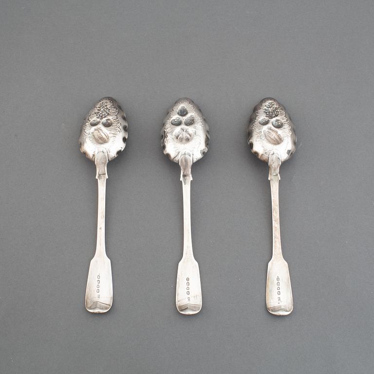 Three English silver spoons, marked London 1825.