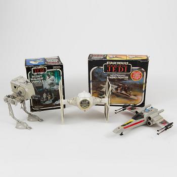 A lot of 3 vintage Star Wars vehicles by Kenner and Pality 1970/80s.