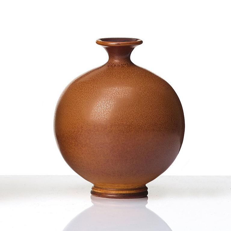 BERNDT FRIBERG, a stoneware vase, Gustavsberg studio, Sweden 1973.
