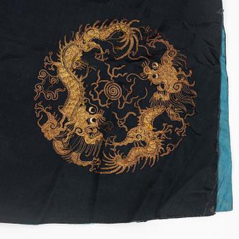 A short Chinese silk jacket, early 20th century.