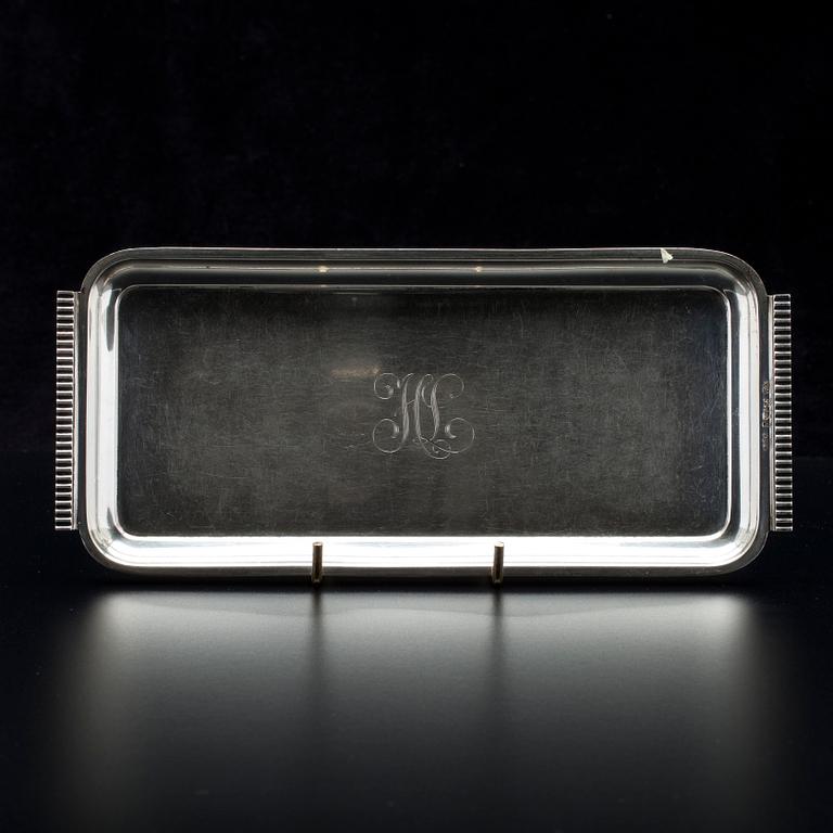 SOCKERSKÅL, GRÄDDSNÄCKA OCH BRICKA, silver, Norge, ca 1957. Vikt tot. 253 g.