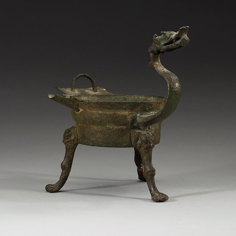 An tripod bronze vessel, presumaly Tang dynasty (618-907).