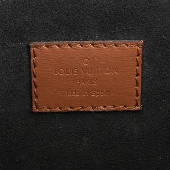 Louis Vuitton, bag, "Dauphine MM", 2022.