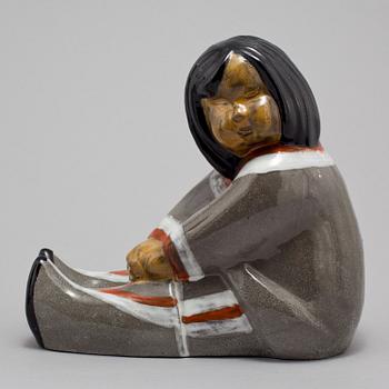SKULPTURER, 2 st, lergods, Vicke Lindstrand, Ekeby, 1900-talets andra hälft.
