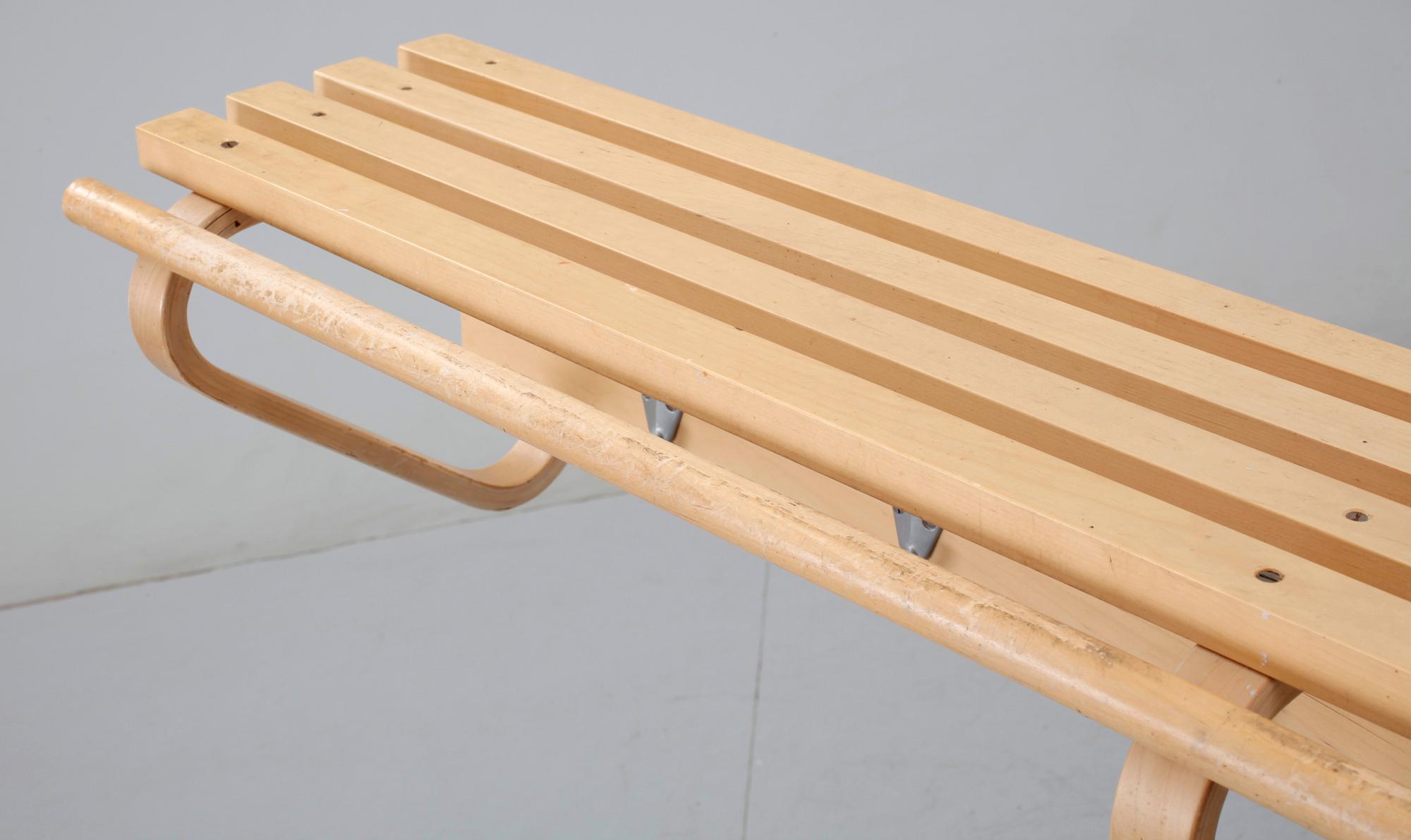 HATTHYLLA. Modell 109, Alvar Aalto, Artek, formgiven 1936.