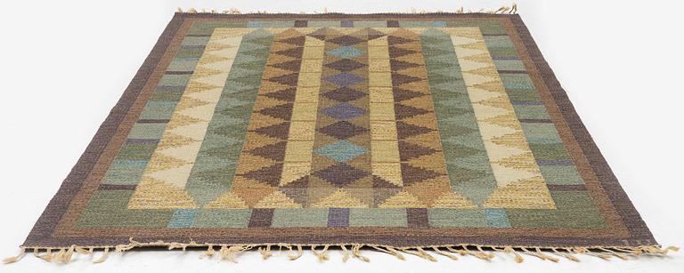 Inga-Mi Varneus Rydgren, a carpet, flat weave, c. 246 x 169 cm, signed IV.