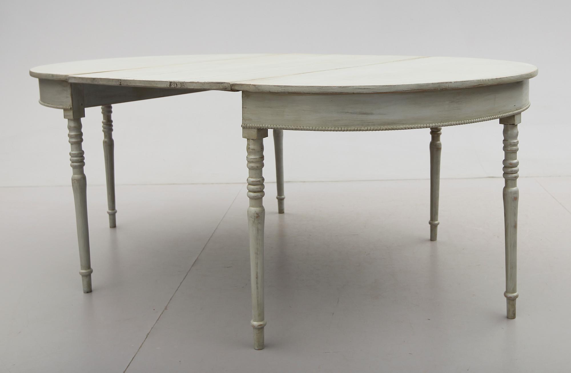 MATBORD, 2 delar, 1800-talets andra hälft.
