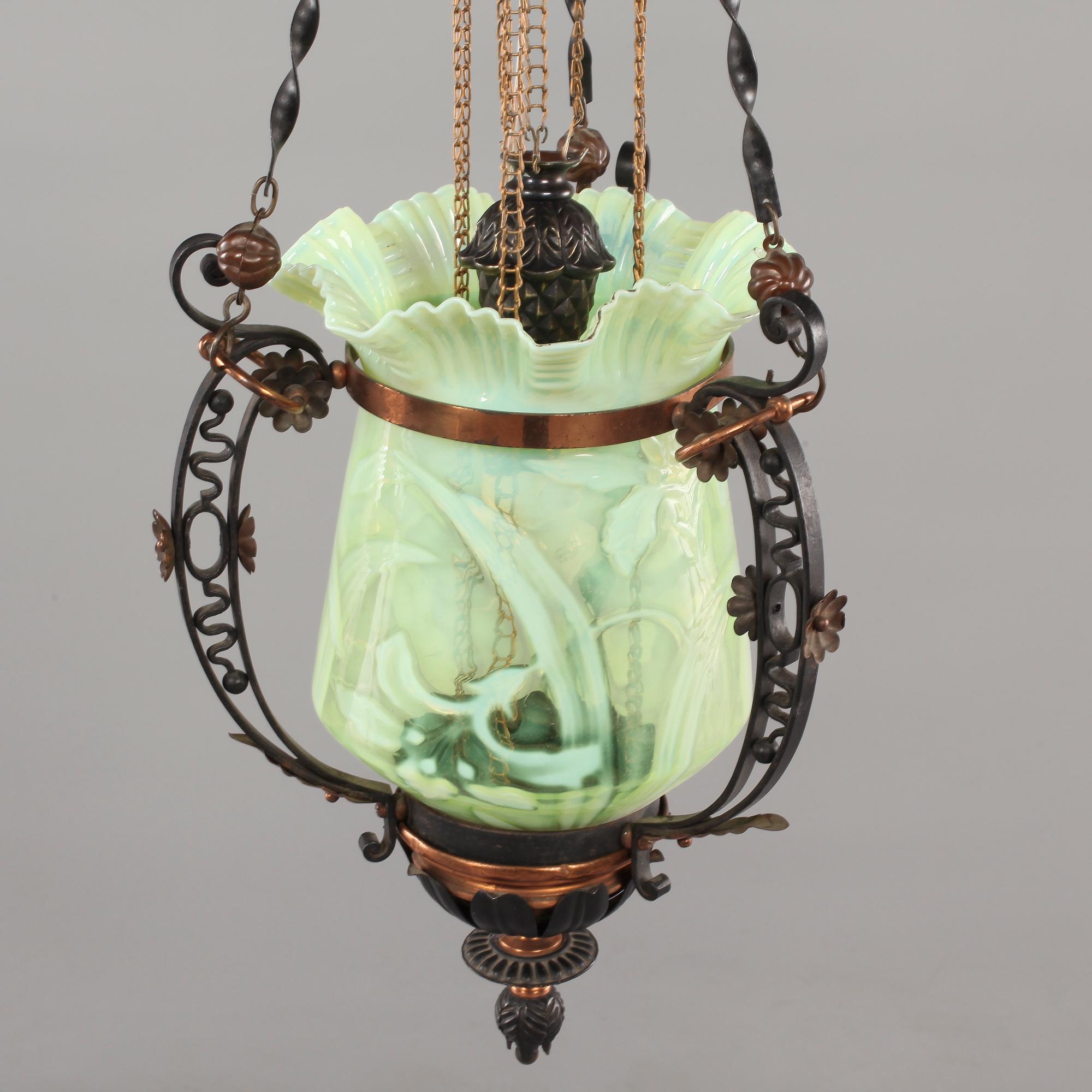 TAKAMPEL, Mellaneuropa, 1900-tal, höjd 42 cm.