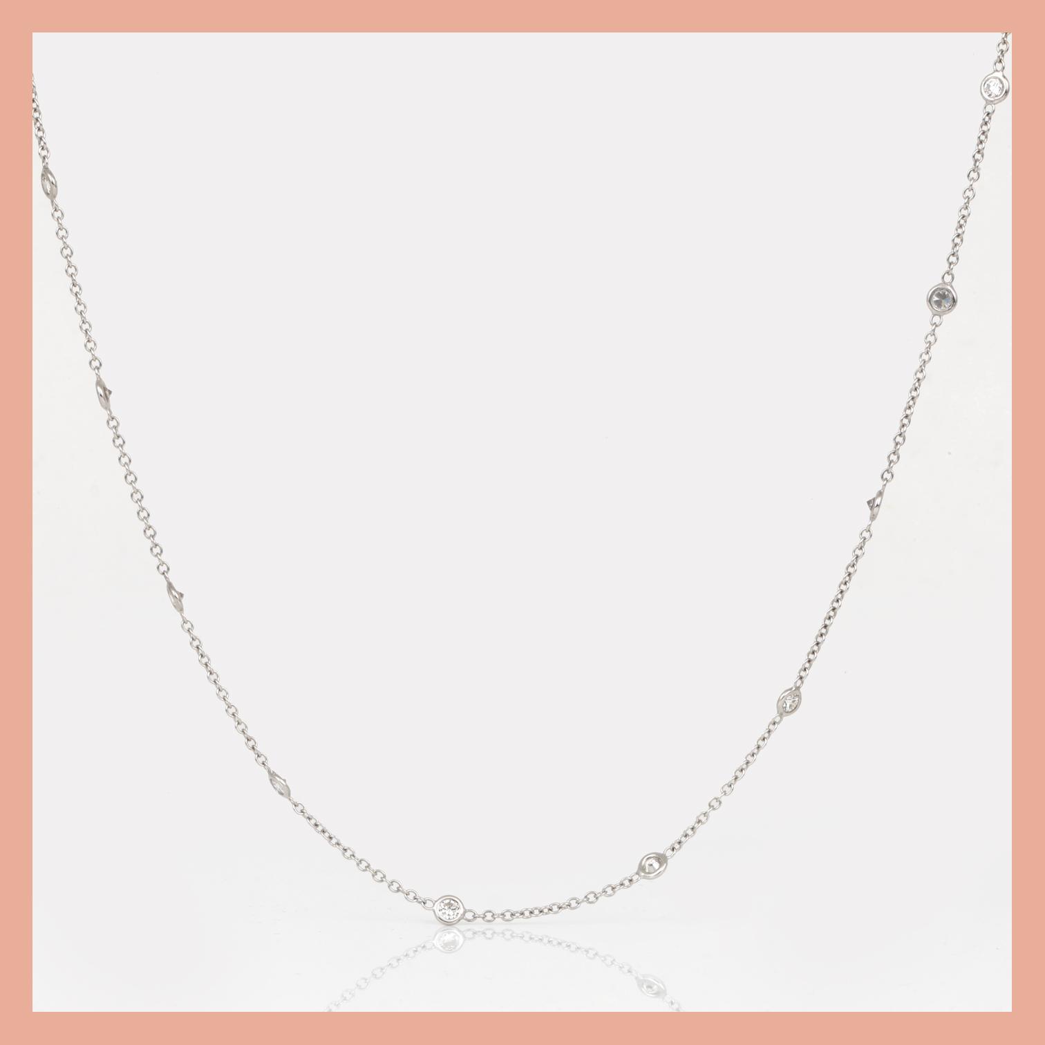 HALSBAND, 18K vitguld med briljantslipade diamanter tot ca 3,78 ct. Total vikt ca 9,13 g.