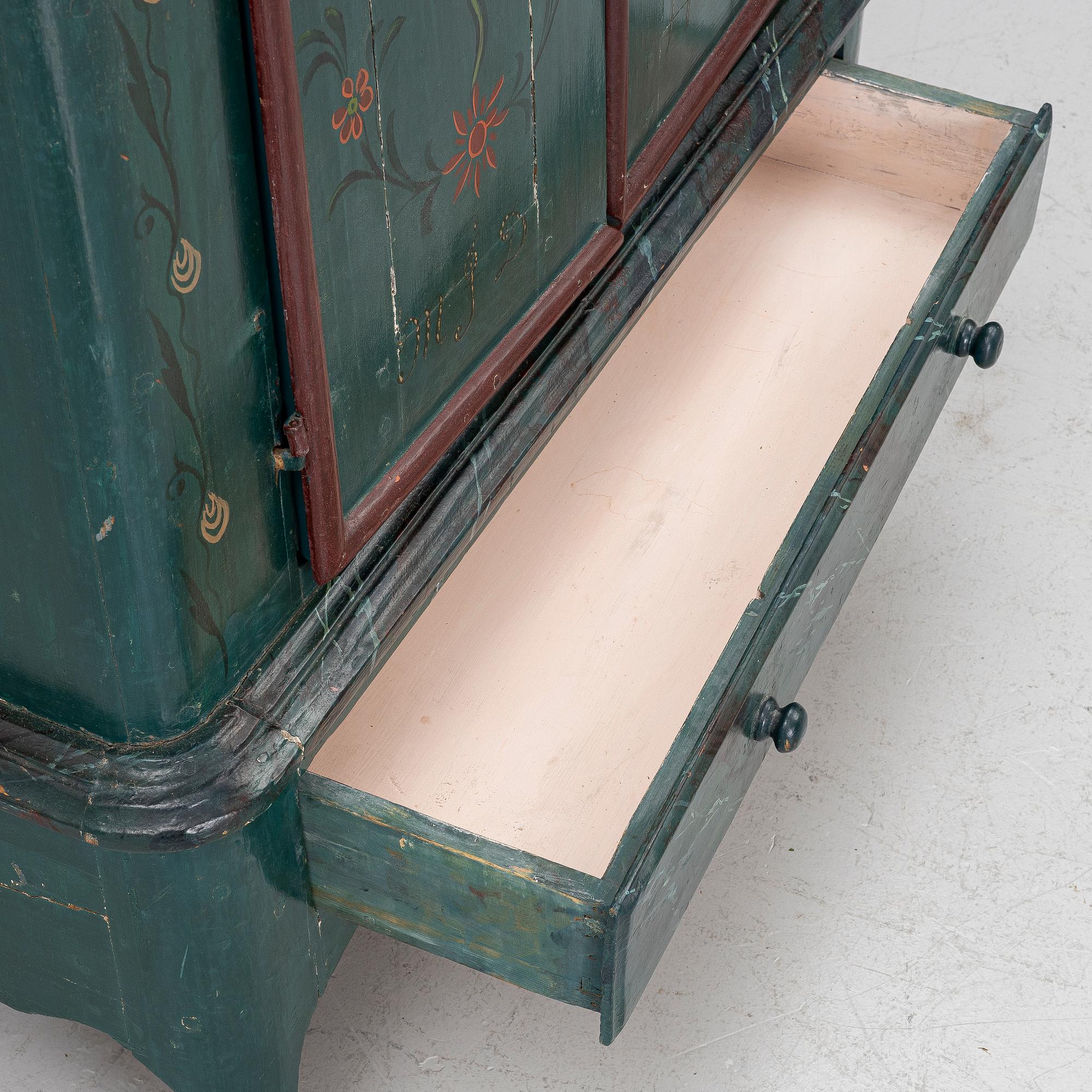 A cabinet, 18th Century.