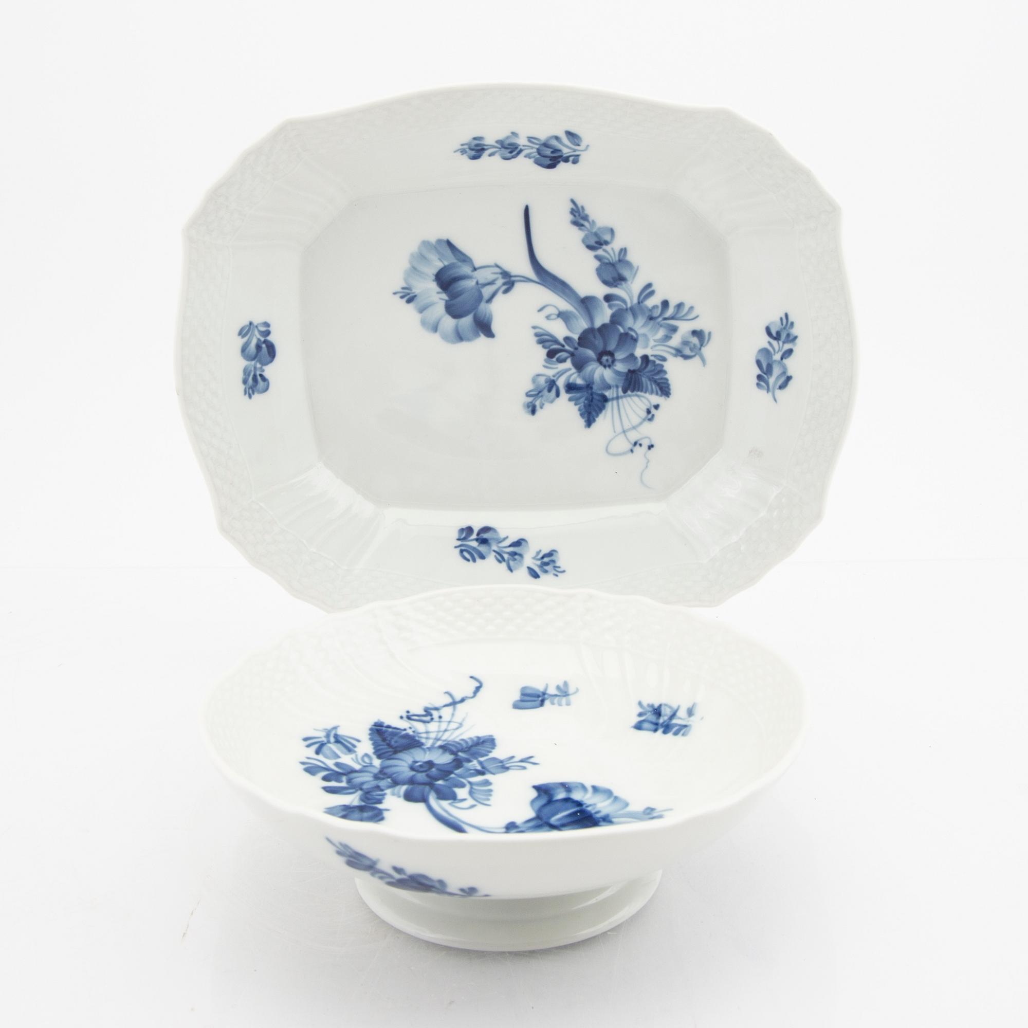 Service 68 dlr "Blå Blomst" Royal Copenhagen Denmark porcelain 1967-1991.