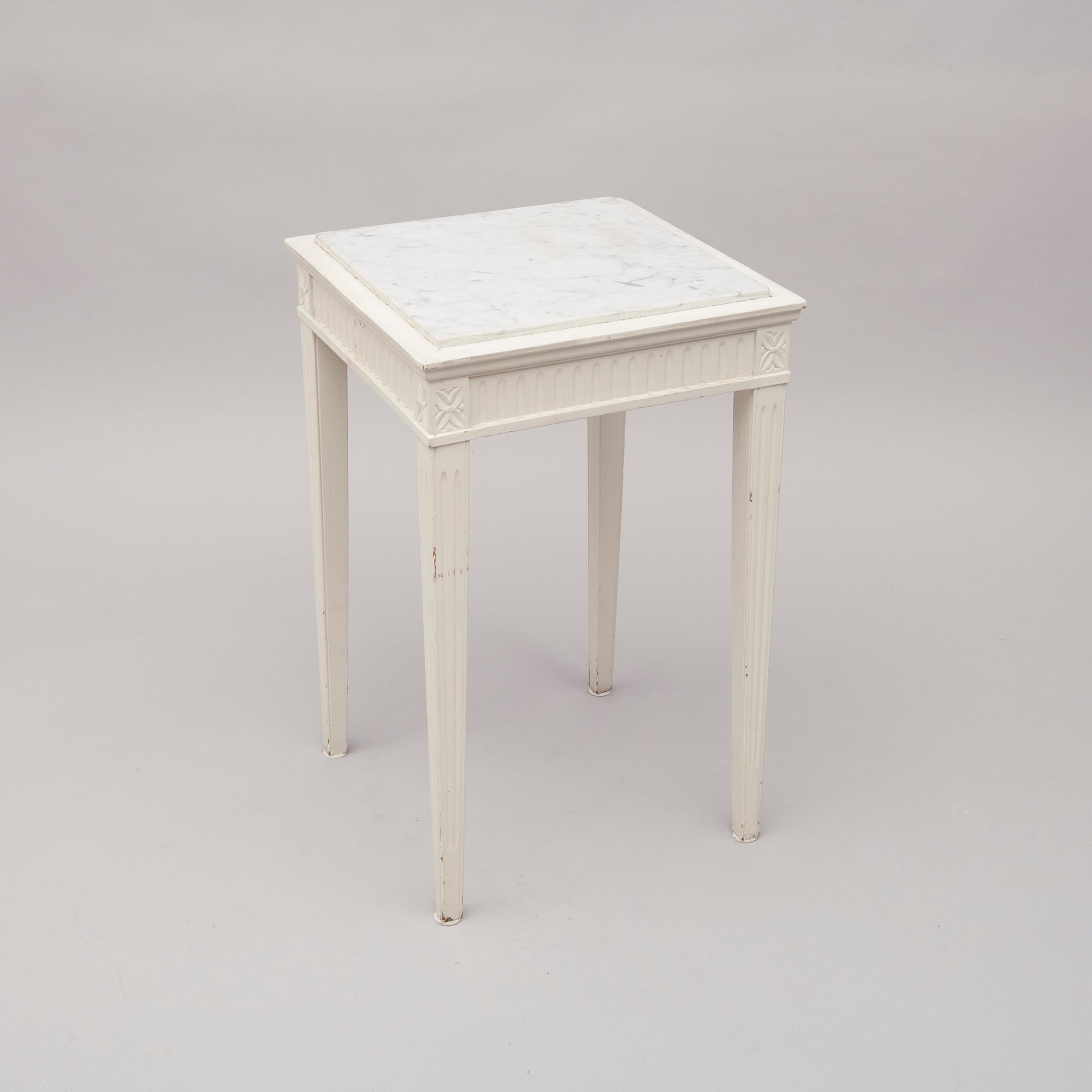 BORD, gustaviansk stil, 1900-talets början.