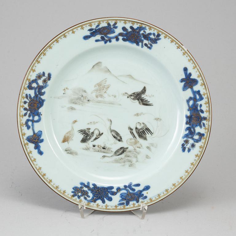 TALLRIK, kompaniporslin. Qingdynastin, Qianlong (1736-95).