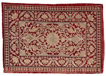 275. An antique, 18 - 19th century, persian velvet embroidery, ca 150 x 103,5 cm.