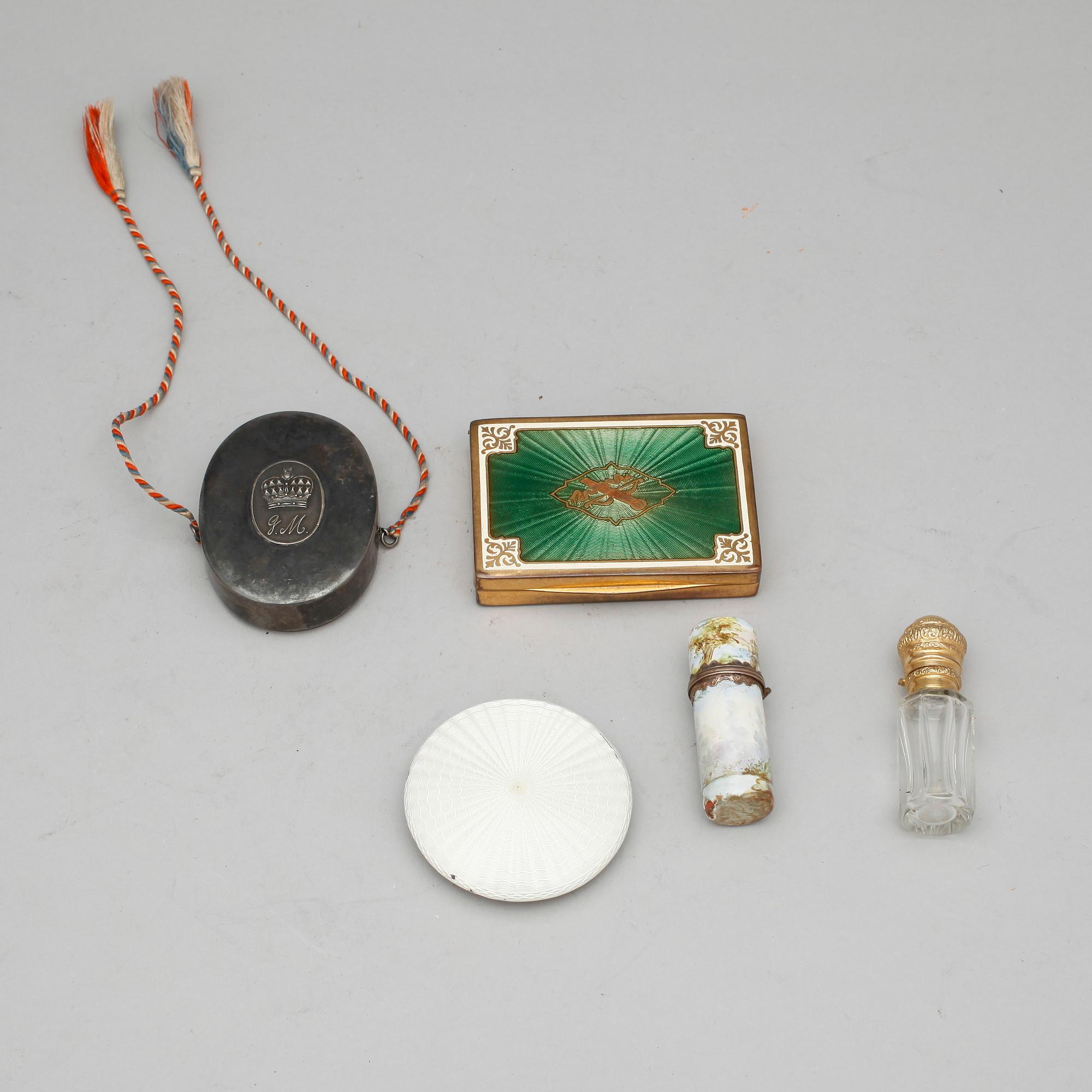 DOSOR, 5 st, bl.a. silver och emalj, 1800/1900-tal.