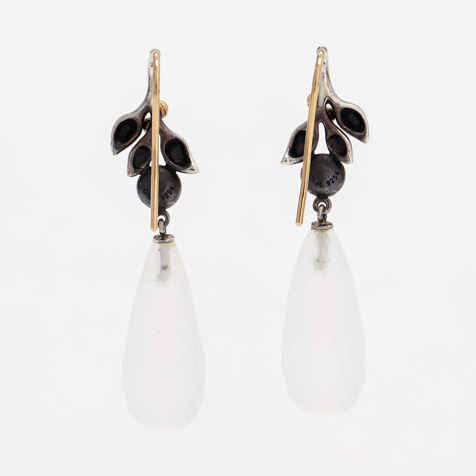 Ole Lynggaard, Örhängen, 18K guld, silver, kvartser och coraller. Danmark.