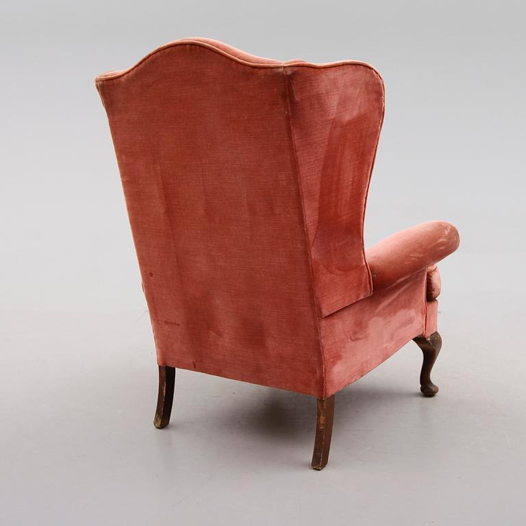 ÖRONLAPPSFÅTÖLJ, 1900-talets mitt.