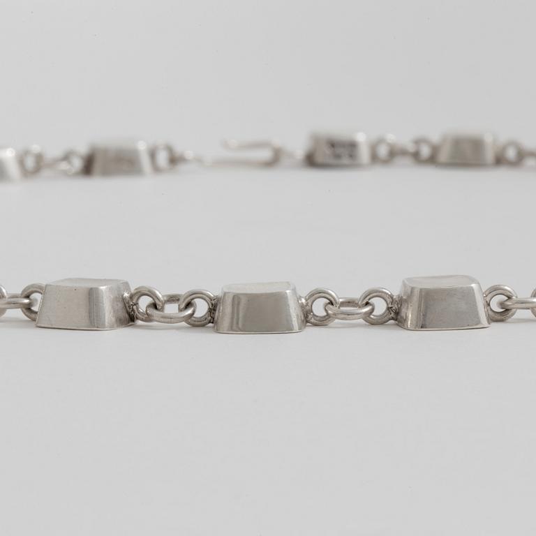 A necklace by Stigbert, Engelbert, Stockholm, 1956.