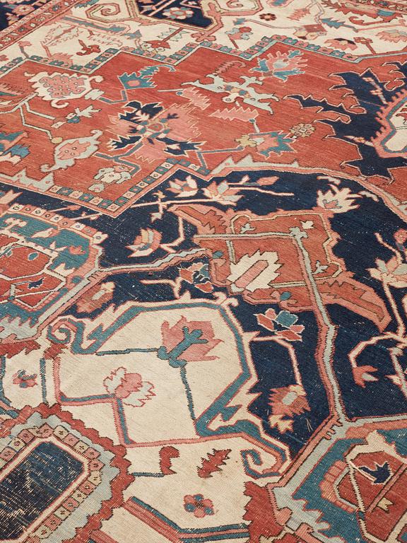 ANTIQUE HERIZ. 545,5 x 388,5 cm.