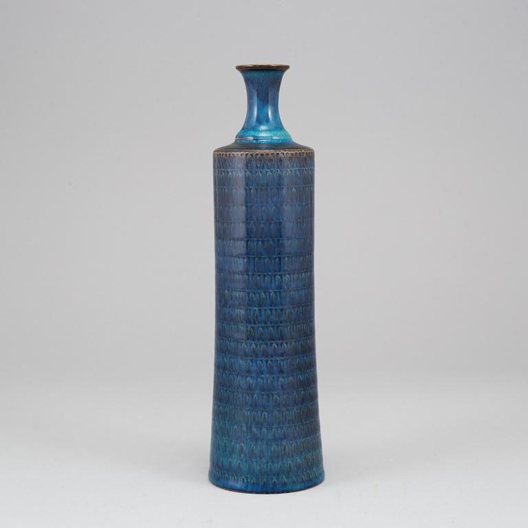 STIG LINDBERG, a stoneware vase, Gustavsberg Studio, Sweden 1963.