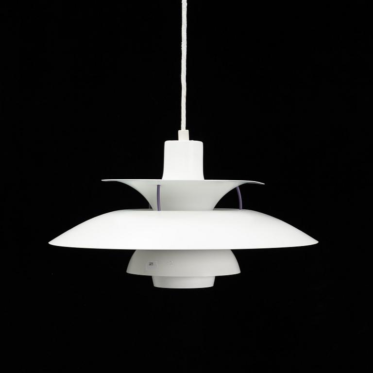 Poul Henningsen, taklampa, "PH 5", Louis Poulsen, Danmark.