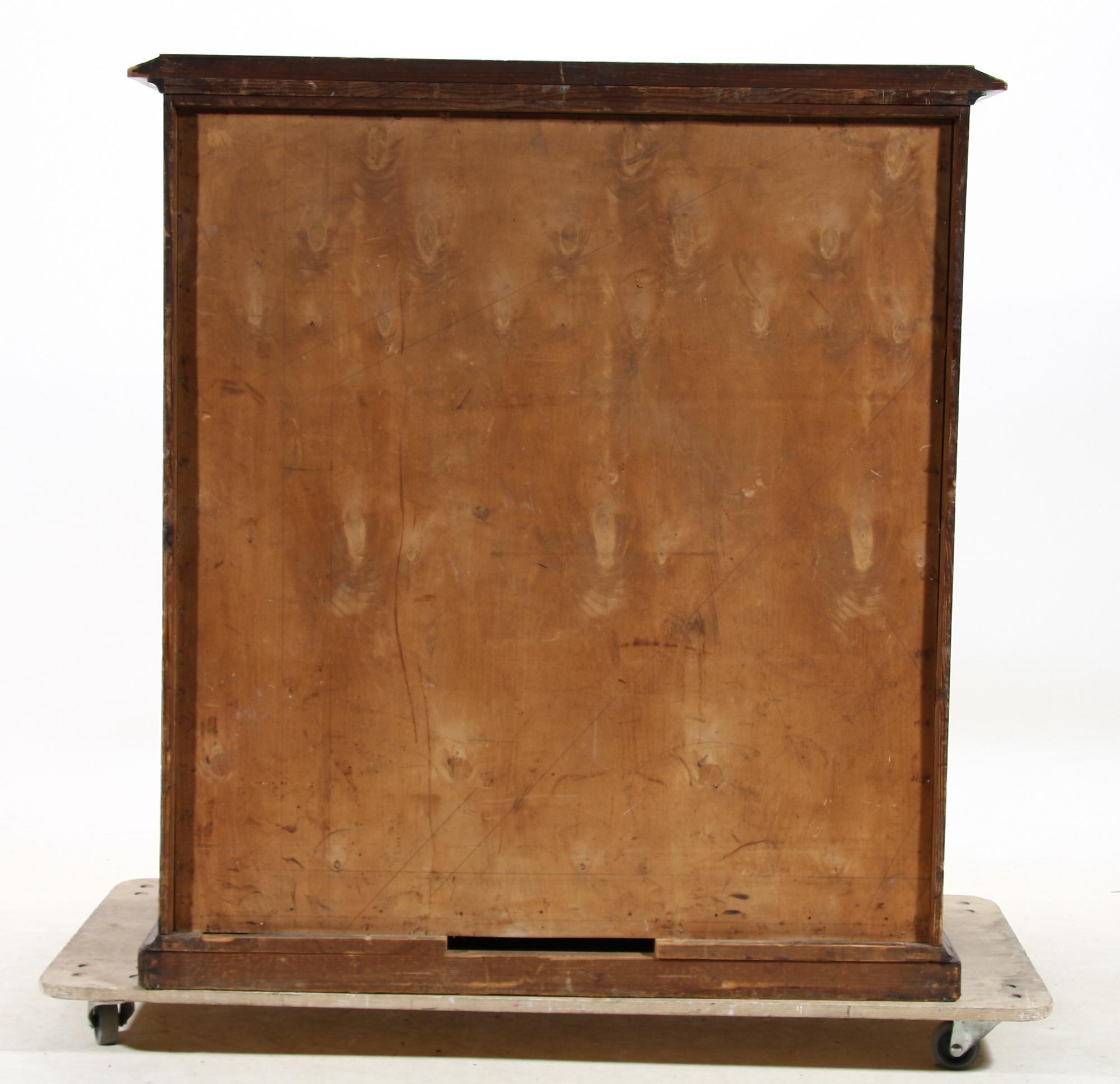 BYRÅ, nyrenässans, 1800-talets slut.