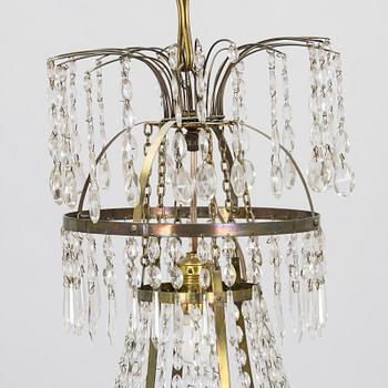 Kattokruunu, myöhäiskustavilainen tyyli, 1800-luvun loppu.