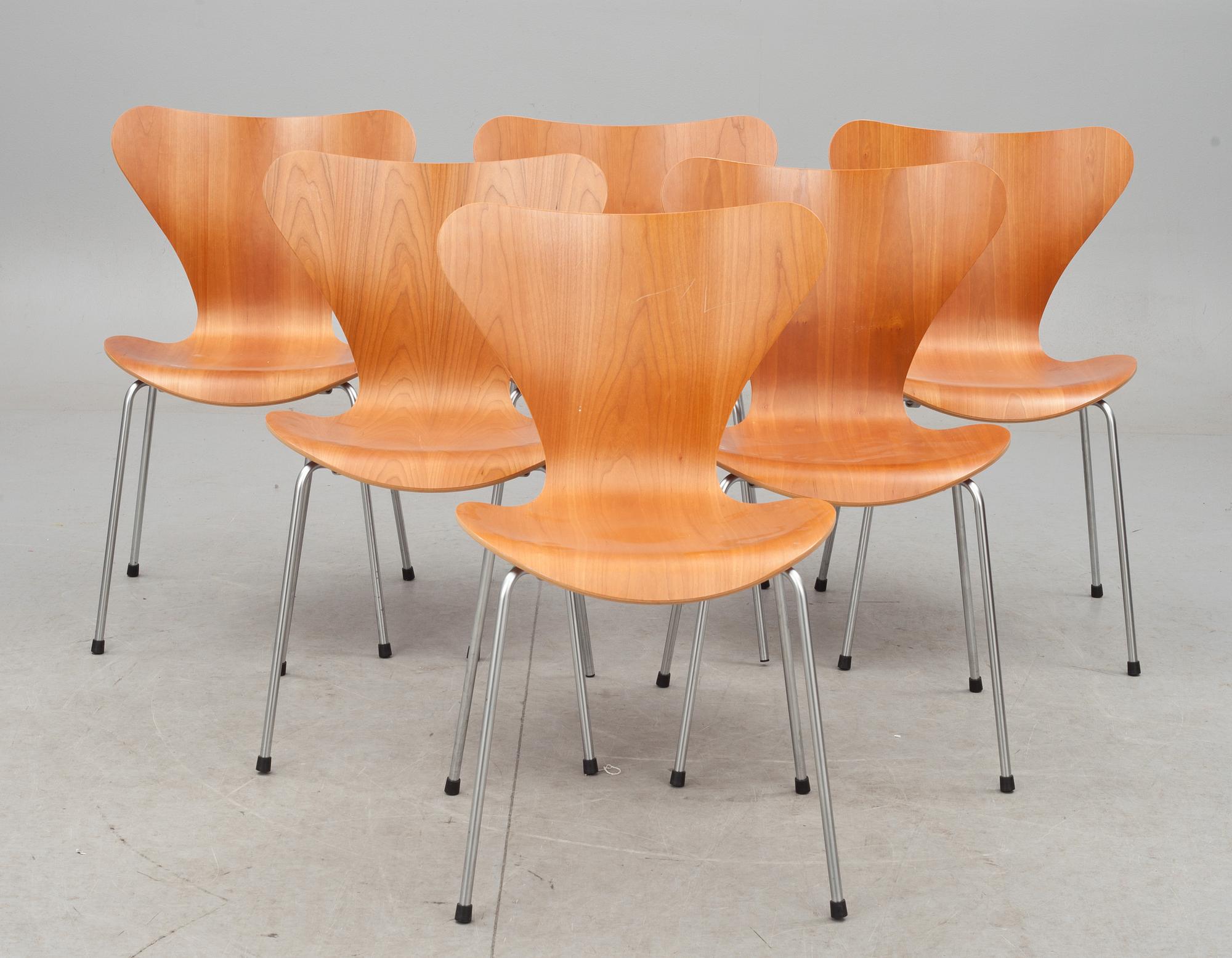 STOLAR, 6 st, "Sjuan", Arne Jacobsen, Fritz Hansen.
