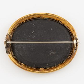 Brosch 14K guld med Florentinsk mosaik i form av blombukett. Sent 1800-tal.