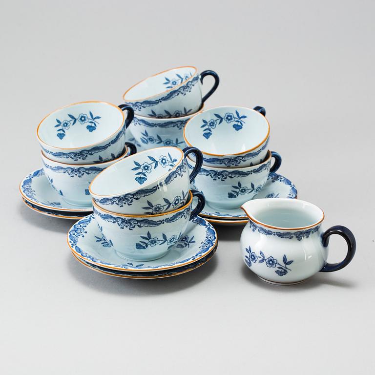 A 40 piece porcelain service "Ostindia/East Indies" from Rörstrand.