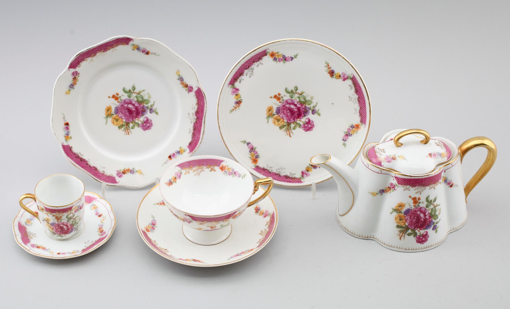 SERVISPORSLIN, 14 delar, Rosenthal, 1900-talets första hälft.