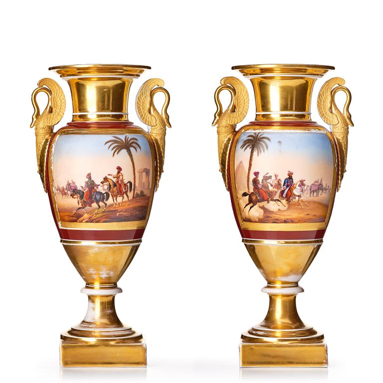 A pair of Empire vases, first half of the 19th Century.