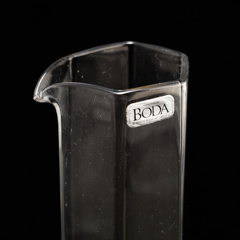 BERYL VALLIEN, a 35-piece 'Oktav' glass service, Kosta Boda.