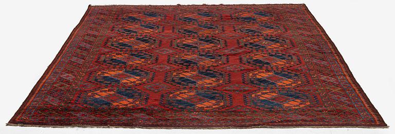 An antique Ersari carpet, North Afghanistan, c. 310 x 242 cm.