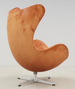 ARNE JACOBSEN, fåtölj, "Ägget", Fritz Hansen, Danmark 1963.