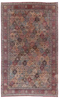 400. A semi-antique Kerman carpet, of Safavid 'vase' design, ca 484 x 291 cm.