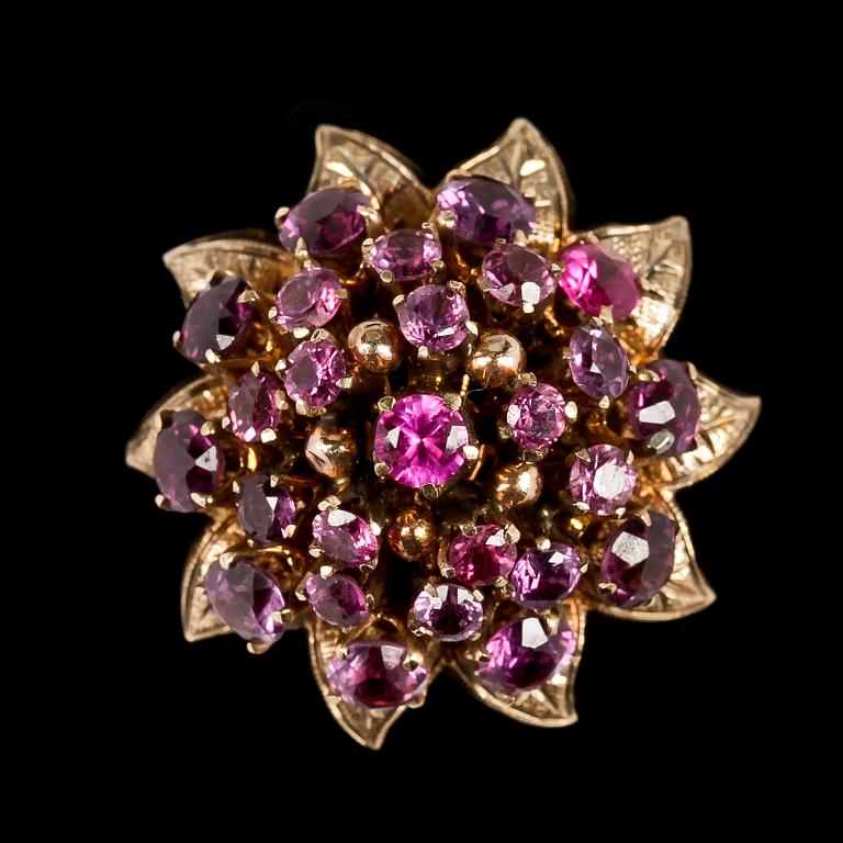 RING, rubies.