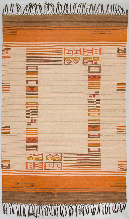 Impi Sotavalta, Karvalankamatto, Aaltosen Mattokutomo, Kiikka 1930-luku. Noin 290 x 190 cm.