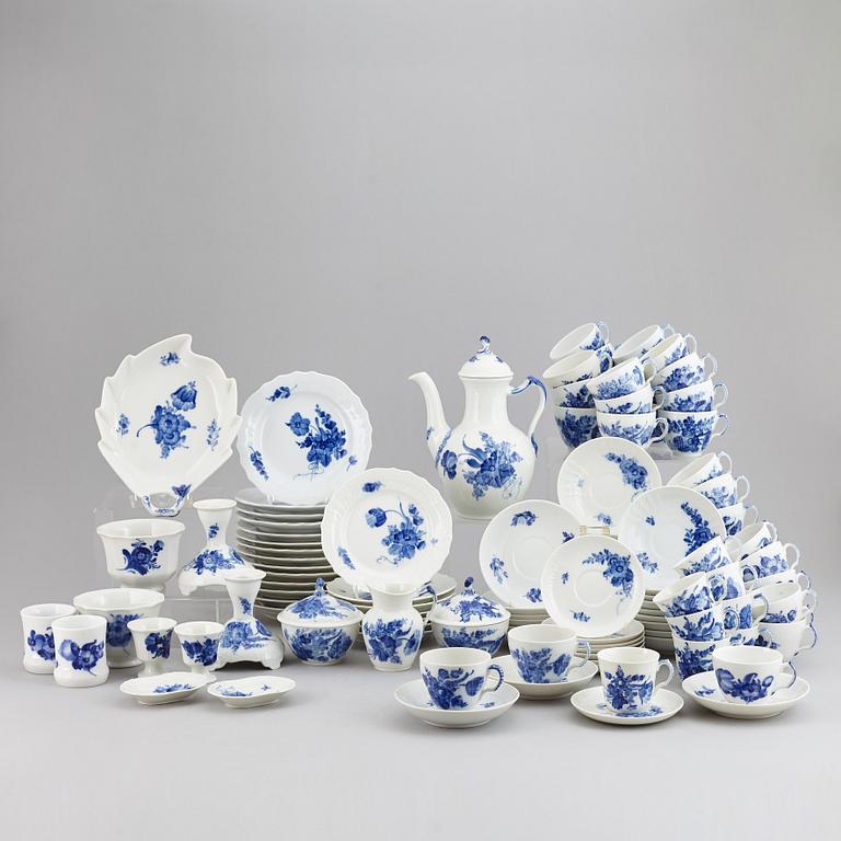 ROYAL COPENHAGEN, a 'Blå Blomst' part coffee and tea service, Denmark (75 pieces).