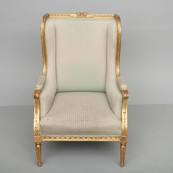 FÅTÖLJ, gustaviansk stil, förgylld 1900-talets början.