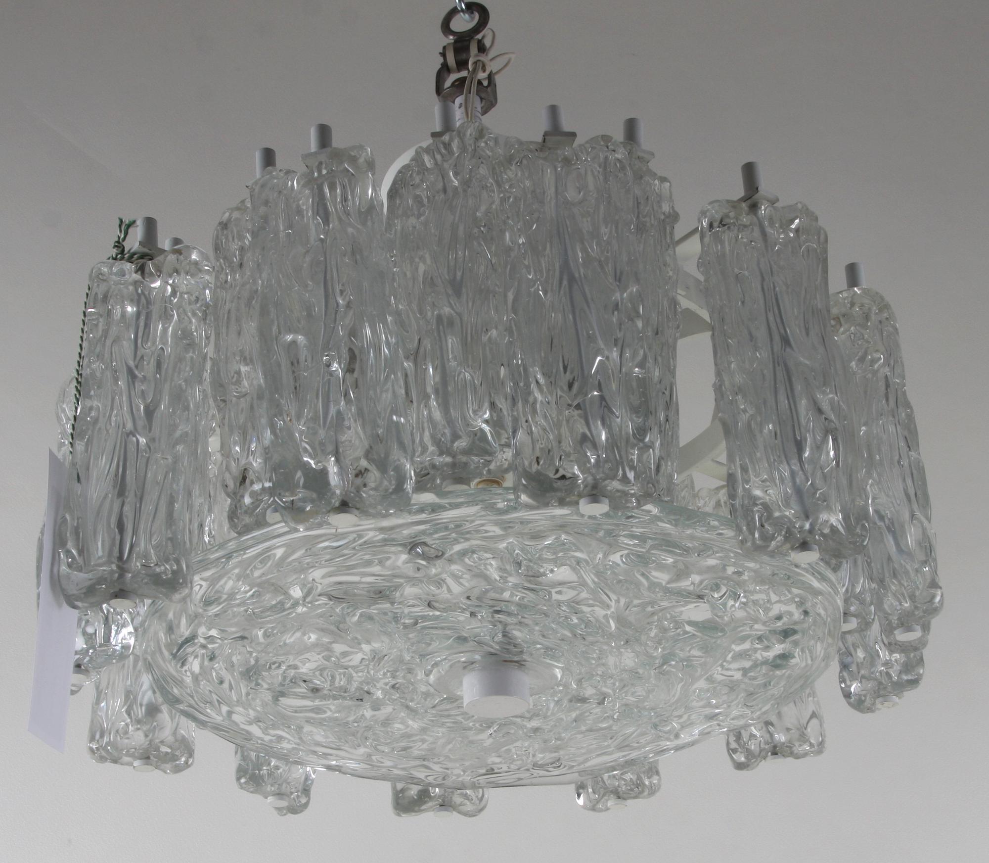 TAKLAMPA, glas.