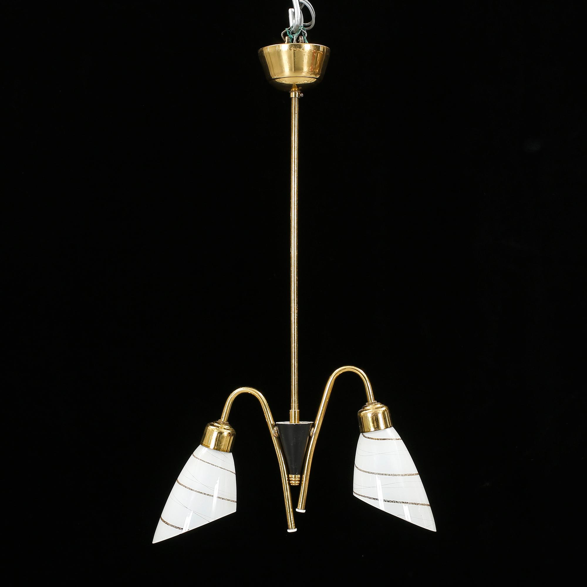 TAKLAMPA, 1900-talets mitt. Höjd ca 67 cm.