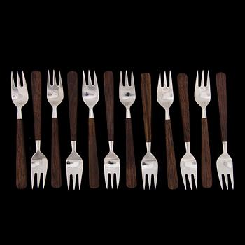 BERTEL GARDBERG, A cutlery set of 61 pieces "Lion de Lux" by Bertel Gardberg, Hackman, Finland. Designed 1958.