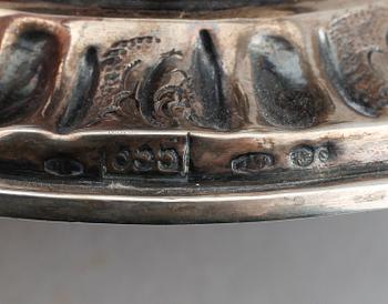 LOCKSKÅL, silver, svenska importstämplar, 1800-talets andra hälft. Vikt ca 301 gram.
