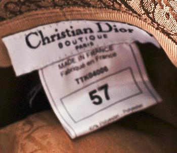 CHRISTIAN DIOR, två strandhattar.