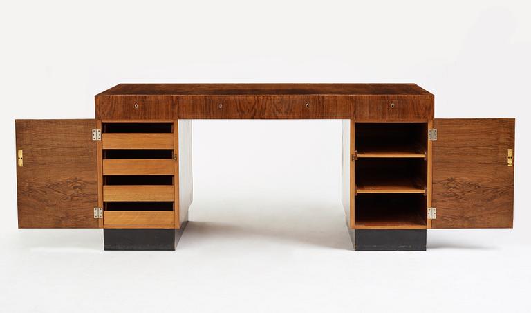 Kurt von Schmalensee, a desk and armchair, executed by AB David Blomberg for the Stockholm exhibition in 1930.