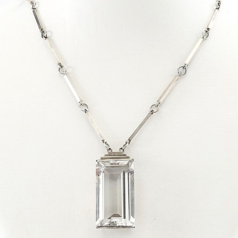 Wiwen Nilsson, collier sterlingsilver och bergkristall Lund 1944.